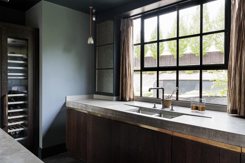 Bar and utility area